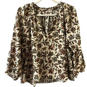 Faherty floral boho linen blend blouse size L
Peasant top earth tones